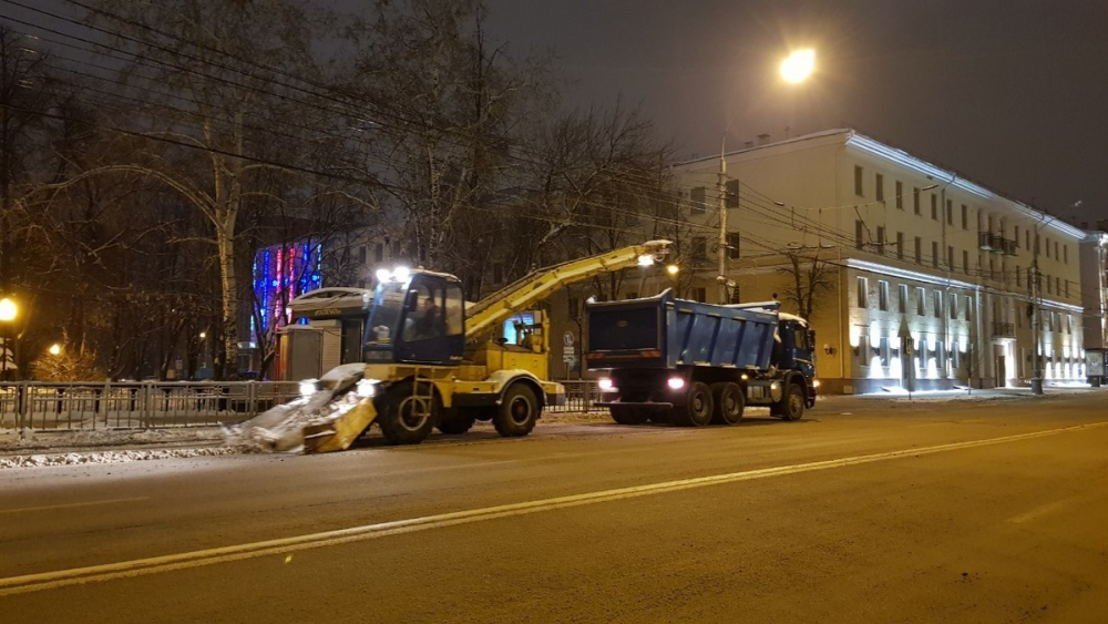 С улиц Воронежа коммунальщики вывезли 5,5 тыс кубометров снега С улиц Воронежа коммунальщики вывезли 5,5 тыс кубометров снега