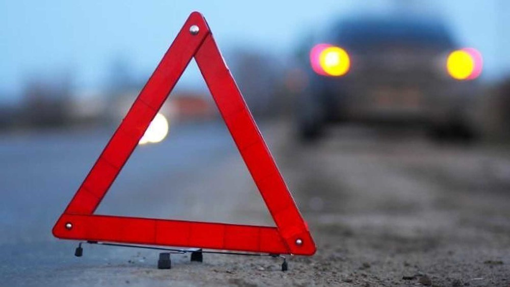 В Воронеже после столкновения «Лады» с автобусом пассажирка получила переломы В Воронеже после столкновения «Лады» с автобусом пассажирка получила переломы