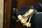 18-летний белгородец подобрал ключ в чужую квартиру в Воронеже и похитил деньги 18-летний белгородец подобрал ключ в чужую квартиру в Воронеже и похитил деньги
