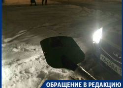 Снег с платных парковок начали убирать сами жители Воронежа Снег с платных парковок начали убирать сами жители Воронежа