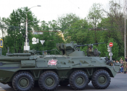 Очередная репетиция Парада Победы в Воронеже вызвала дискуссию о положении дел в стране Очередная репетиция Парада Победы в Воронеже вызвала дискуссию о положении дел в стране