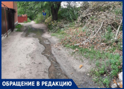 Фекалии потекли на огороды: неприятно пахнущее ЧП произошло в Воронеже Фекалии потекли на огороды: неприятно пахнущее ЧП произошло в Воронеже