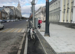 И так сойдёт: воронежцы пришли в шок от «велодорожек-убийц» на проспекте Революции И так сойдёт: воронежцы пришли в шок от «велодорожек-убийц» на проспекте Революции