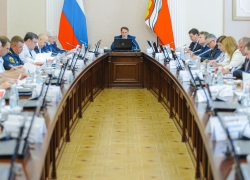 Алексей Гордеев и Олег Нефёдов встретились на антитеррористической комиссии Алексей Гордеев и Олег Нефёдов встретились на антитеррористической комиссии