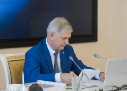 Губернатор Гусев отзывает расчёты кадастровой стоимости земли, сделанные Центром Букреева Губернатор Гусев отзывает расчёты кадастровой стоимости земли, сделанные Центром Букреева