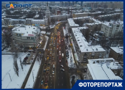 Эстетику пятничных пробок показали с необычного воздушного ракурса в Воронеже Эстетику пятничных пробок показали с необычного воздушного ракурса в Воронеже