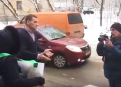 Воронежские антиникелевые активисты испугались диалога с УГМК и попали на видео Воронежские антиникелевые активисты испугались диалога с УГМК и попали на видео