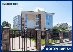 Олигархические дома и халупы соседствуют бок о бок в Воронеже Олигархические дома и халупы соседствуют бок о бок в Воронеже