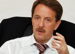 Губернатор Гордеев хочет проводить выборы мэра Воронежа в два тура: боится технологий депутата Зенищева? Губернатор Гордеев хочет проводить выборы мэра Воронежа в два тура: боится технологий депутата Зенищева?