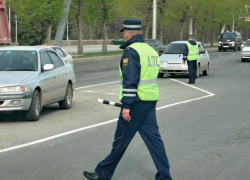 В Воронеже девушка на иномарке сбила 14-летнего скутериста В Воронеже девушка на иномарке сбила 14-летнего скутериста