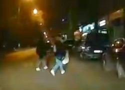 Воронежец снял на видео, как бесстрашные пешеходы чуть не подвели его под статью Воронежец снял на видео, как бесстрашные пешеходы чуть не подвели его под статью