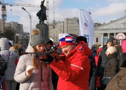 Стрельбу губернатора из винтовки в центре Воронежа сняли на видео Стрельбу губернатора из винтовки в центре Воронежа сняли на видео