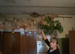 Очередной ливень в Воронеже едва не смыл жителей ветхой многоэтажки в Ленинском районе Очередной ливень в Воронеже едва не смыл жителей ветхой многоэтажки в Ленинском районе