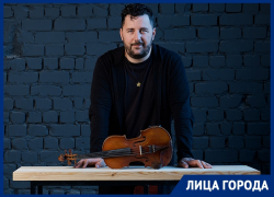 Сыгравший на льду Байкала воронежский скрипач рассказал о своем необычном пути в музыку Сыгравший на льду Байкала воронежский скрипач рассказал о своем необычном пути в музыку