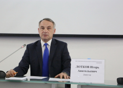 «Теневой губернатор» празднует день рождения в Воронежской области «Теневой губернатор» празднует день рождения в Воронежской области