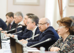 Продвигать новые воронежские проекты будет государственный Внешэкономбанк Продвигать новые воронежские проекты будет государственный Внешэкономбанк