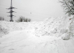В свалках грязного снега воронежских коммунальщиков уличили экологи В свалках грязного снега воронежских коммунальщиков уличили экологи