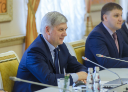 Александр Гусев рассказал, как Воронеж укрепит дружбу с китайцами Александр Гусев рассказал, как Воронеж укрепит дружбу с китайцами