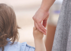 В Воронеже в Придонском иномарка сбила 4-летнего ребенка В Воронеже в Придонском иномарка сбила 4-летнего ребенка