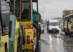 На дороги Воронежа в 2016 году потратили почти 2 миллиарда рублей На дороги Воронежа в 2016 году потратили почти 2 миллиарда рублей