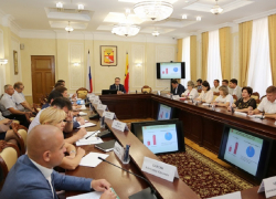Искусственные поля появятся на воронежских стадионах "Чайка" и "Локомотив" Искусственные поля появятся на воронежских стадионах "Чайка" и "Локомотив"