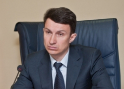 На прощание и.о. мэра Воронежа Геннадий Чернушкин познакомил чиновников с восточной поэзией На прощание и.о. мэра Воронежа Геннадий Чернушкин познакомил чиновников с восточной поэзией