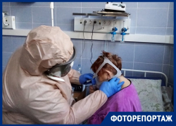 Красная зона отчуждения: как живет коронавирусное отделение в Воронеже Красная зона отчуждения: как живет коронавирусное отделение в Воронеже
