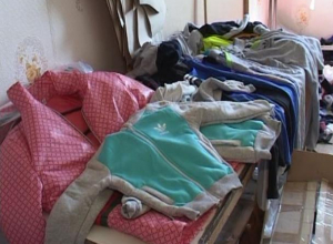В Воронеже нашли цех по производству подозрительной одежды без маркировок В Воронеже нашли цех по производству подозрительной одежды без маркировок