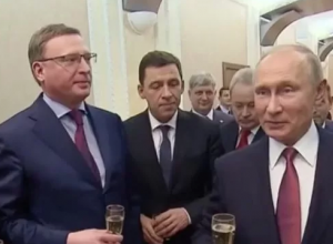 Александр Гусев занял почётное место на «длинном пьедестале» губернаторов-новичков Александр Гусев занял почётное место на «длинном пьедестале» губернаторов-новичков