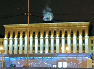 Ночью над воронежским правительством пошёл дым Ночью над воронежским правительством пошёл дым