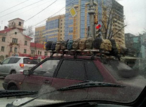 В Воронеже сфотографировали машину «охотника за головами» с трофеями В Воронеже сфотографировали машину «охотника за головами» с трофеями