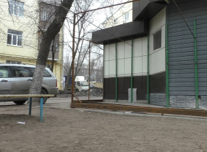 Воронежский бизнесмен решил расширить павильон за счет детской площадки Воронежский бизнесмен решил расширить павильон за счет детской площадки
