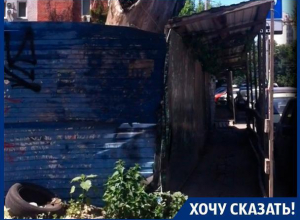 Воронежцы показали изношенный переход под носом у властей Воронежцы показали изношенный переход под носом у властей