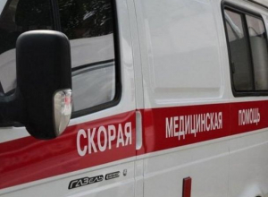 В Воронеже водитель Hyundai попал в больницу после столкновения с деревом В Воронеже водитель Hyundai попал в больницу после столкновения с деревом