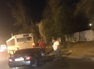 Два человека пострадали в ДТП с автобусом № 90 в Воронеже Два человека пострадали в ДТП с автобусом № 90 в Воронеже
