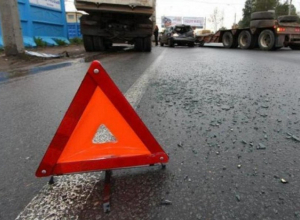 В столкновении «семерки» и «Приоры» под Воронежем пострадали трое пассажиров В столкновении «семерки» и «Приоры» под Воронежем пострадали трое пассажиров