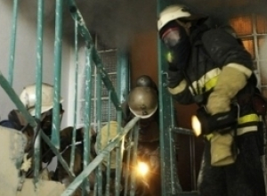 На пожаре в нововоронежской многоэтажке сгорел 82-летний пенсионер На пожаре в нововоронежской многоэтажке сгорел 82-летний пенсионер