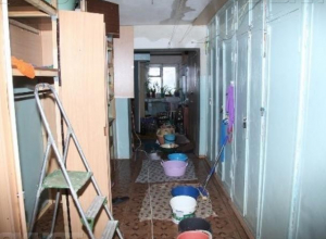 Ученики вернулись в пострадавшую от потопа школу в Воронеже Ученики вернулись в пострадавшую от потопа школу в Воронеже