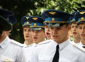 Из-за выпускного ВАТУ центр Воронежа парализовали пробки Из-за выпускного ВАТУ центр Воронежа парализовали пробки