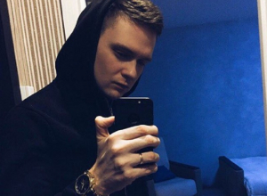 Красавчик из воронежского МЧС влюбил в себя девушек в Сети Красавчик из воронежского МЧС влюбил в себя девушек в Сети