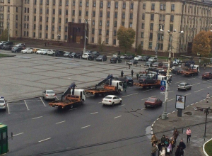 В ожидании короткой встречи Путина и Гордеева оцепили площадь Ленина В ожидании короткой встречи Путина и Гордеева оцепили площадь Ленина