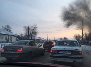 Неочищенные дороги спровоцировали в Воронеже 8-балльные пробки Неочищенные дороги спровоцировали в Воронеже 8-балльные пробки