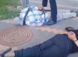 Задержание банды воров в Воронеже сняли на видео Задержание банды воров в Воронеже сняли на видео