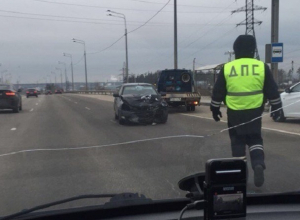 Последствия жесткого ДТП на окружной в Воронеже попали на видео Последствия жесткого ДТП на окружной в Воронеже попали на видео