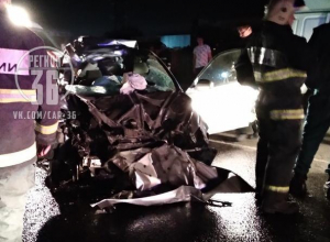 Чудовищные последствия ДТП с пассажирским автобусом показали на фото в Воронеже Чудовищные последствия ДТП с пассажирским автобусом показали на фото в Воронеже
