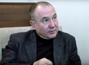 Адвокат таксиста Переславцева: В камере его бил уголовник со словами «ты всех подставил, давай кайся» Адвокат таксиста Переславцева: В камере его бил уголовник со словами «ты всех подставил, давай кайся»