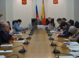 Под Воронежем Роспотребнадзор проверил колодцы, о которых говорили антиникелевые активисты Под Воронежем Роспотребнадзор проверил колодцы, о которых говорили антиникелевые активисты