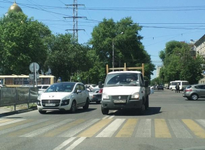 Грубое нарушение газелиста в центре Воронежа попало на фото Грубое нарушение газелиста в центре Воронежа попало на фото