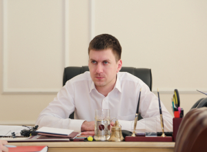 Антиликаторов после слов об отставке встретился с воронежскими предпринимателями Антиликаторов после слов об отставке встретился с воронежскими предпринимателями