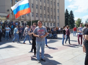 Митинг имени Навального в Воронеже прошёл по завету Пескова Митинг имени Навального в Воронеже прошёл по завету Пескова